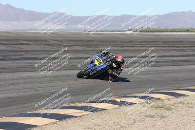 media/Jan-16-2026-CVMA Friday Practice (Fri) [[6f2bf47531]]/5-Racer 4-Trackday1/Session 2 (Bowl)/